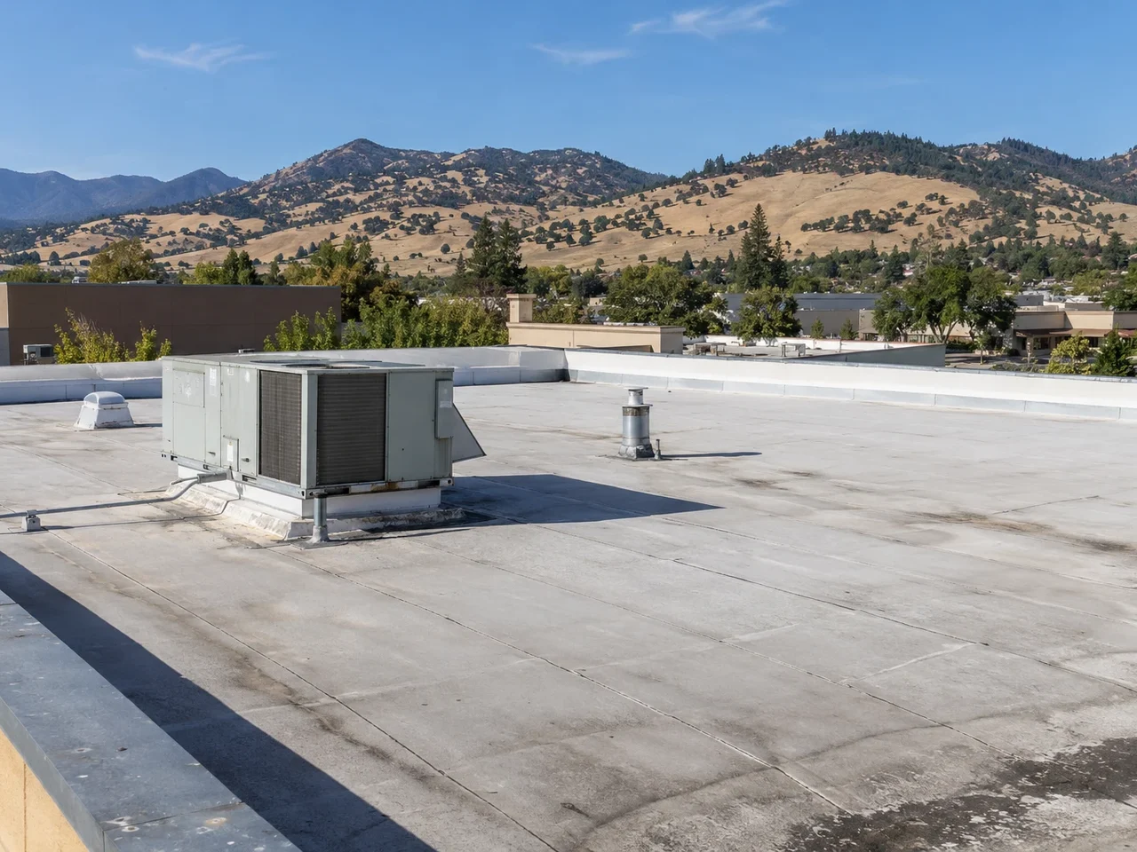 Commercial Roofing in Murphy, OR Commercial Roofing in Murphy, OR