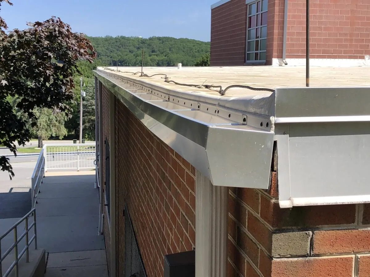 edge metal and coping